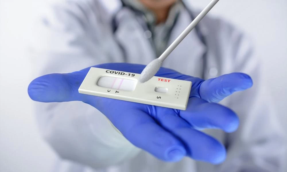Self tests στον ιδιωτικό τομέα: Παρατείνεται η μεταβατική περίοδος